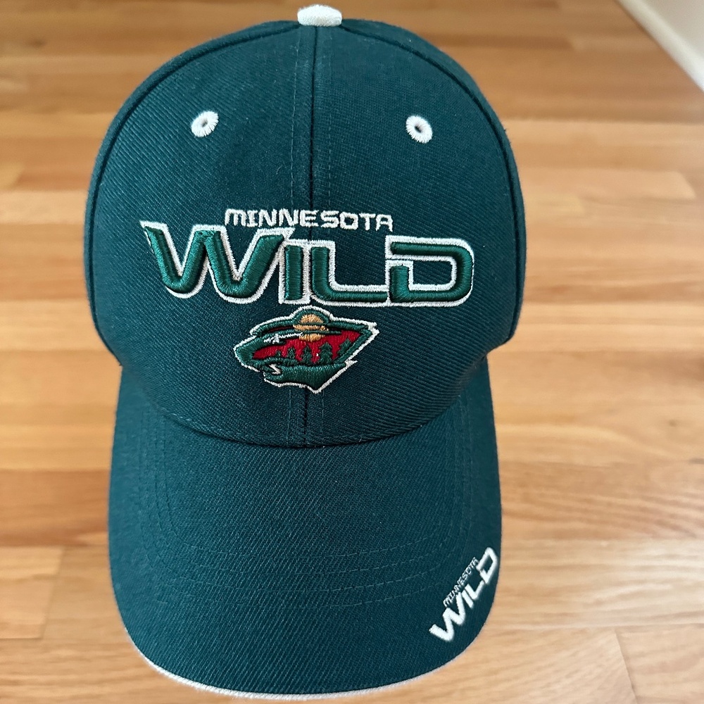 Minnesota Wild NHL Hockey Green Strap Back Cap Hat